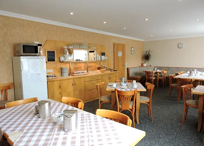 Schwalbennest Konukevi 3*